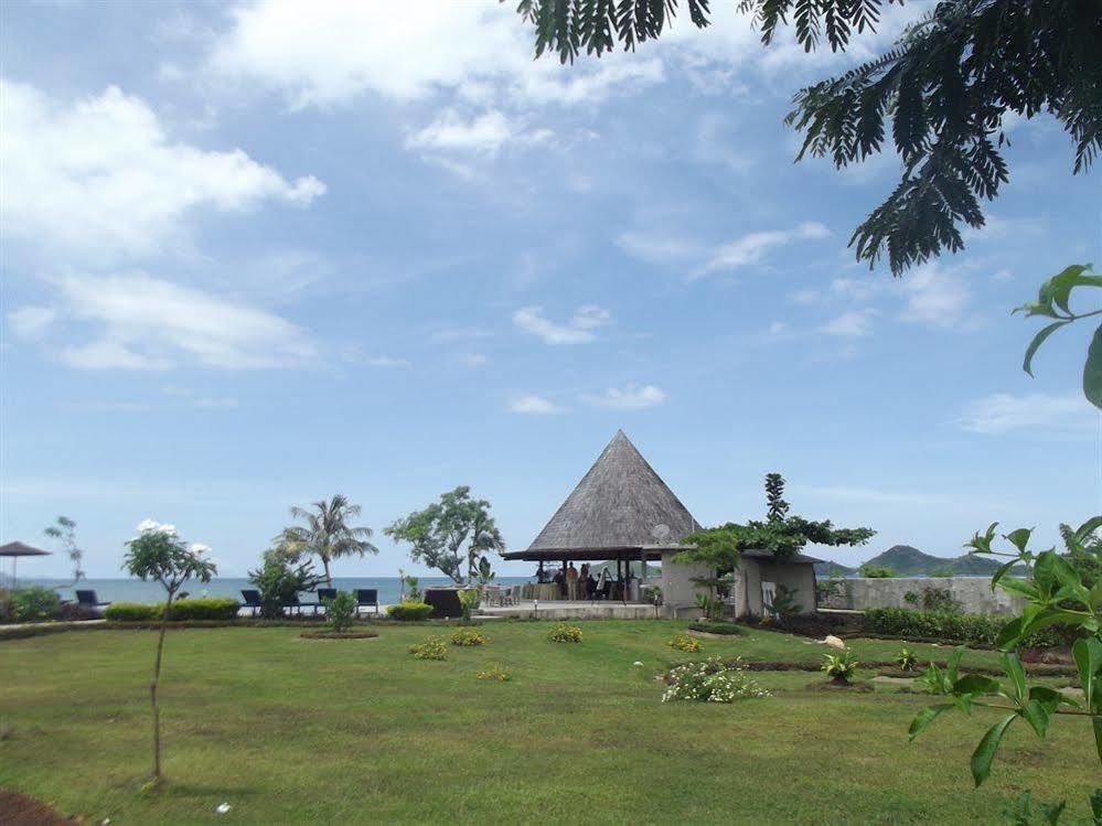Luwansa Beach Resort Лабуан-Баджо Екстер'єр фото